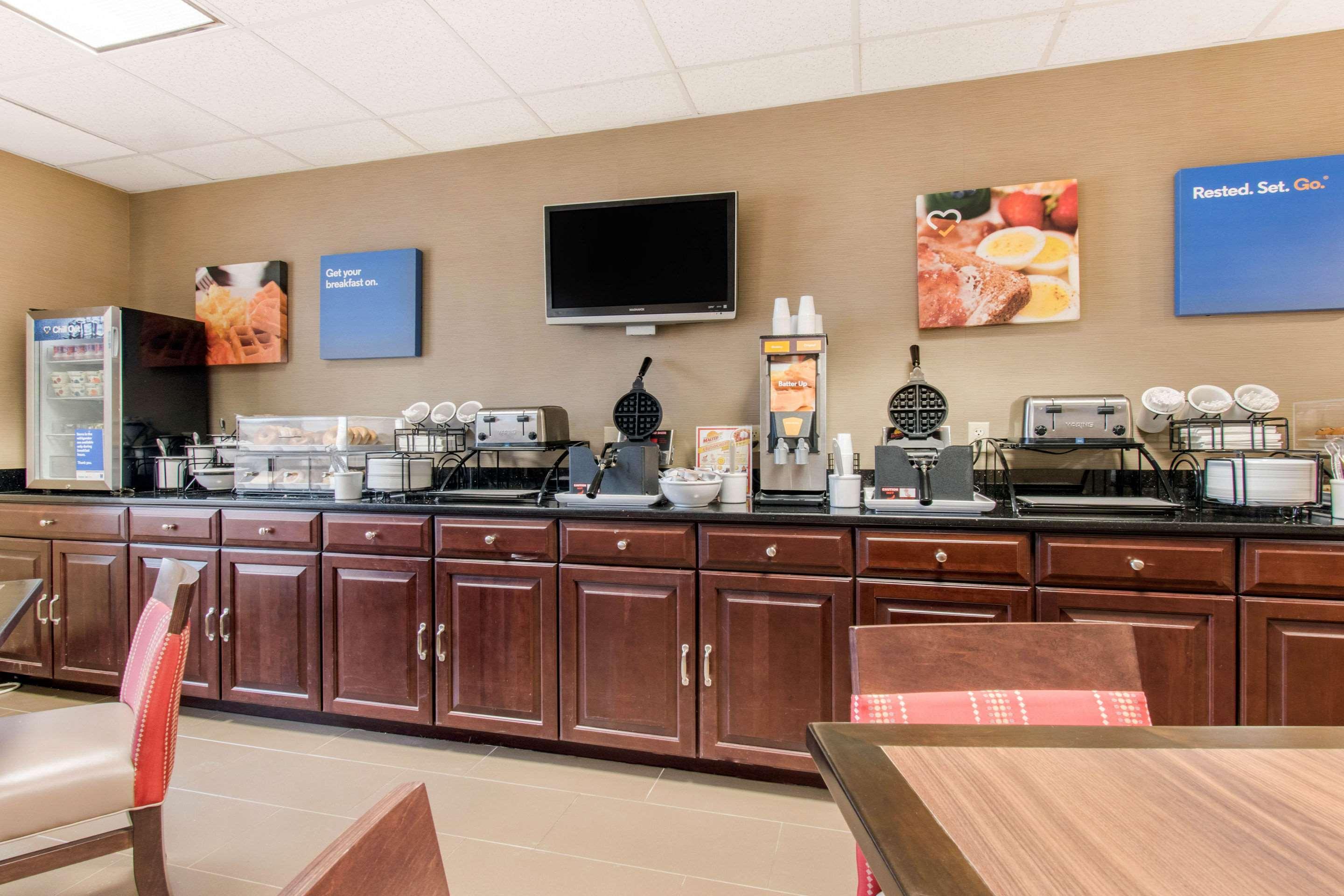 Inn Comfort - Harrisburg South