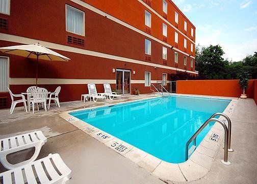 Inn Comfort - Harrisburg South 2*
